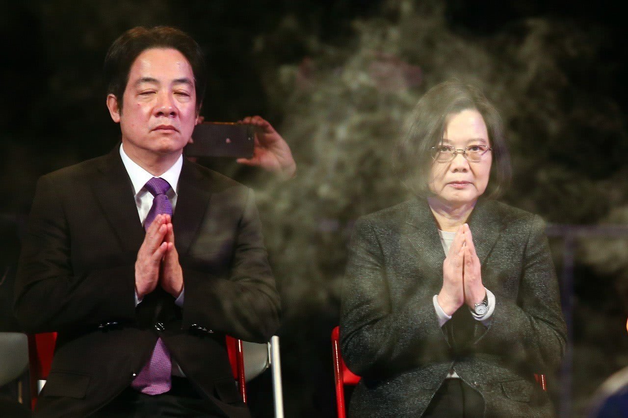 台当局萧美琴窜访捷克期间遭人员尾随？外交部：民进党倚外谋独不会得逞