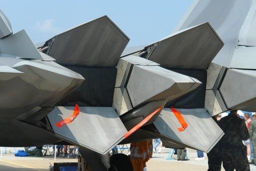 歼20紧急升空，全球战局再起波澜