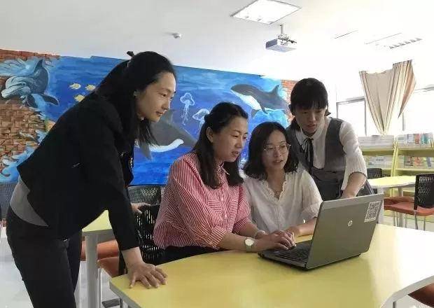 破格提拔4年后，46岁曾芳升任成都中医药大学校长