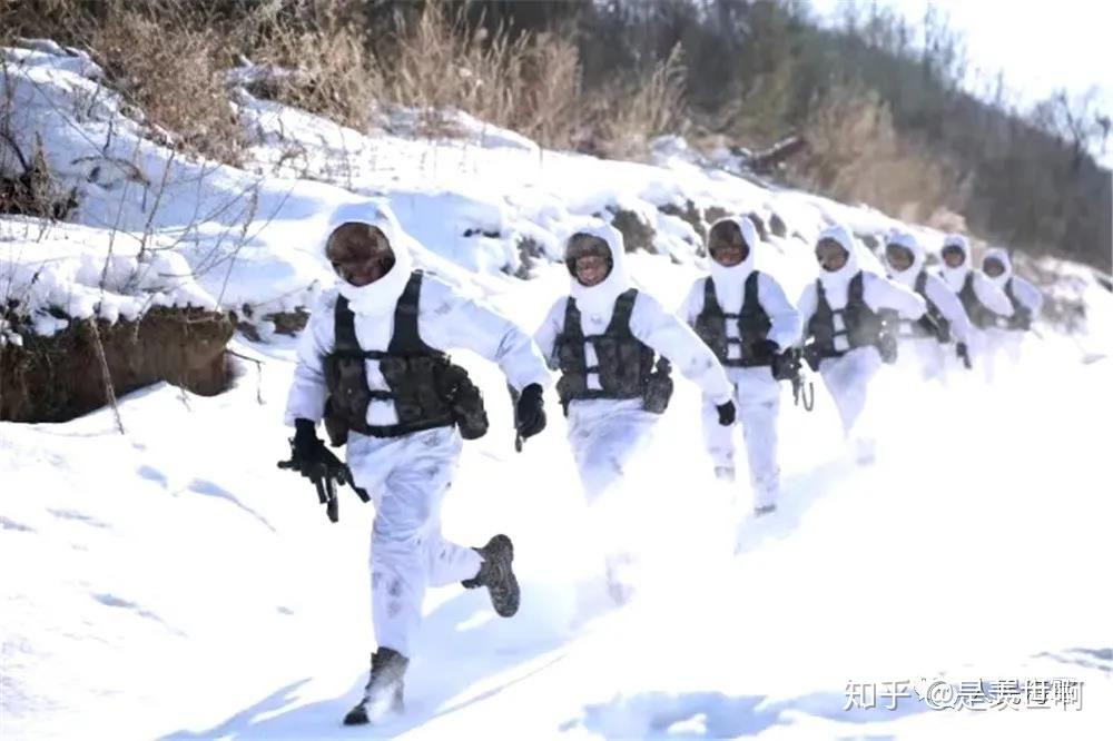 贵州日报：72人，15分钟，在山崩之前安全撤离