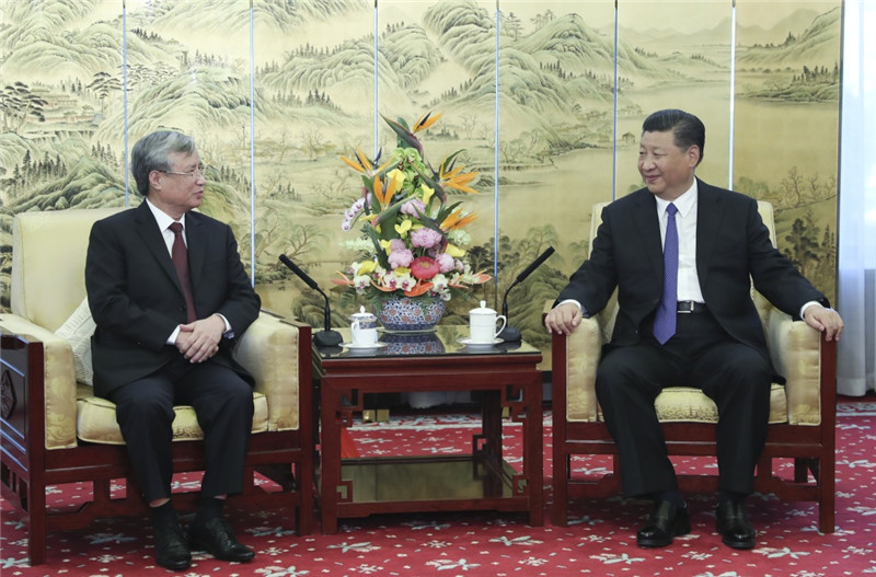 习近平委托中央组织部负责同志向游本昌转达勉励和问候