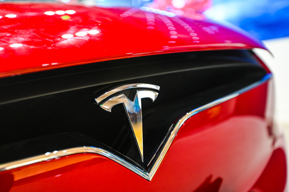 汽车早报｜问界汽车累计交付量达70万辆 特斯拉下调香港Model 3售价