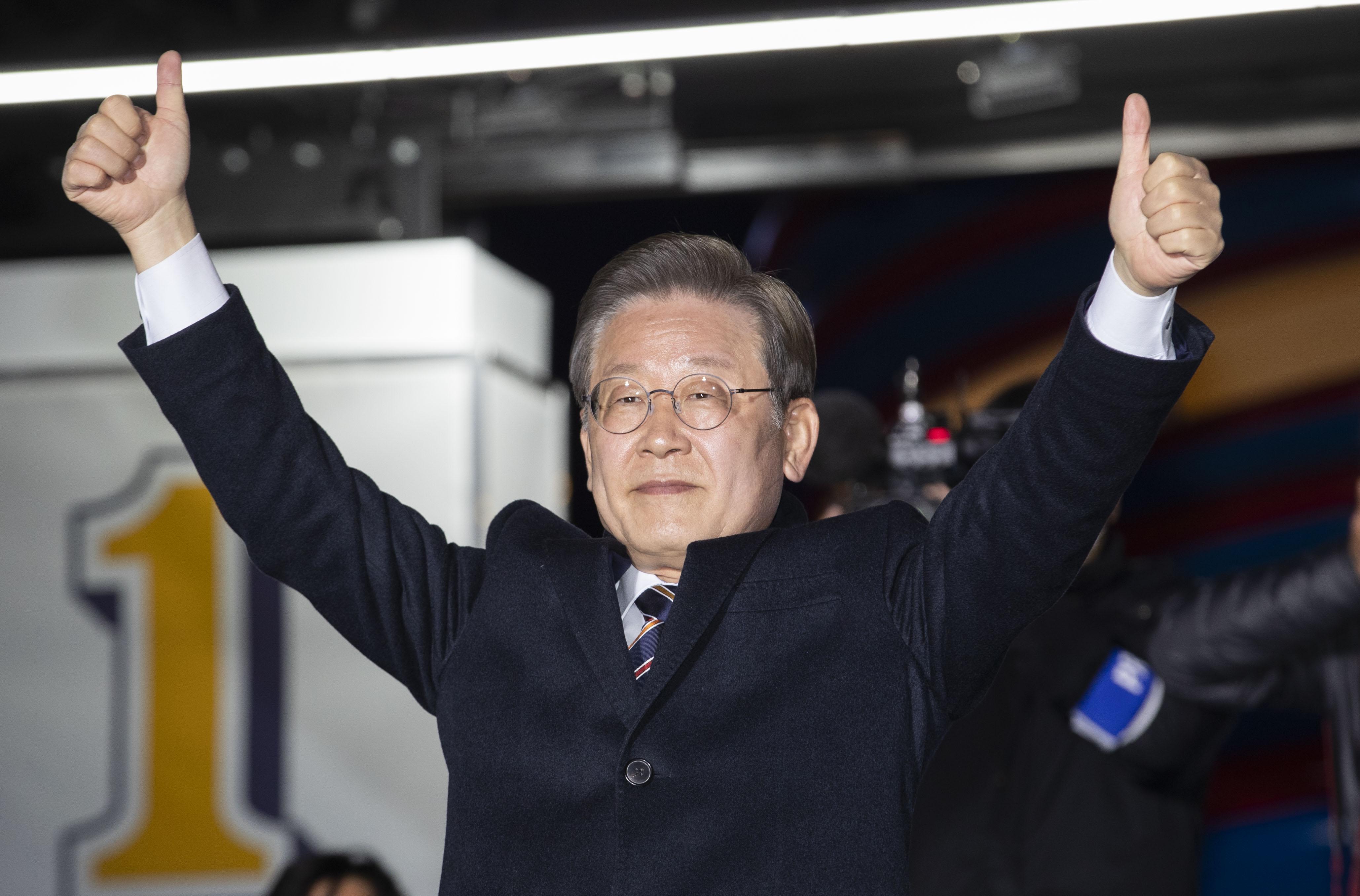 韩国总统李在明主持国务会议审议通过补充预算案