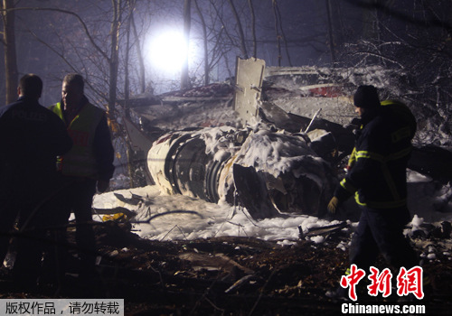 奥地利一小飞机坠毁，机上4人全部遇难